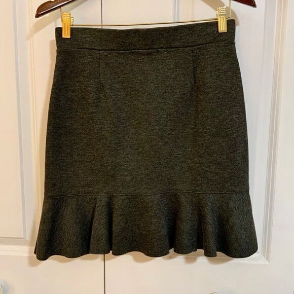 Three Dots Grey Faux Wrap Ponte Flounce Skirt Small - Picture 6 of 9